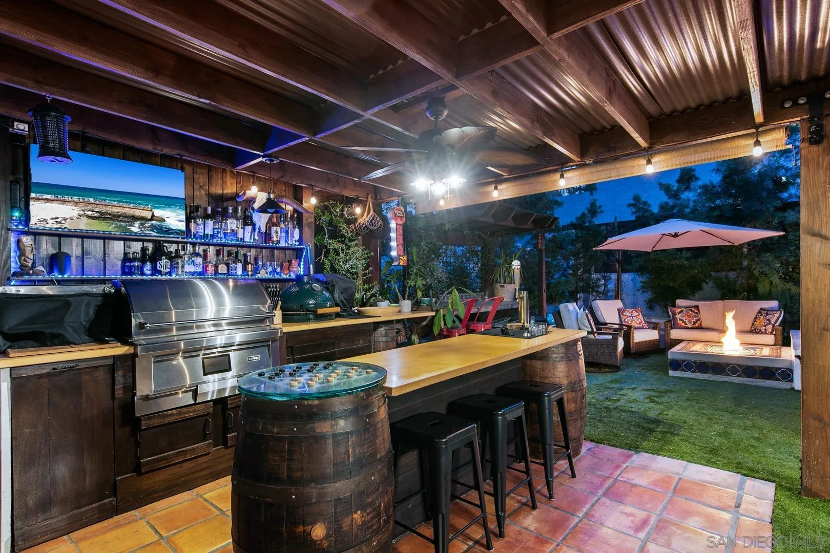 4195 Rochester Road San Diego, CA 92116 - Photo 11 of 39 a view of a chairs and tables in the patio
