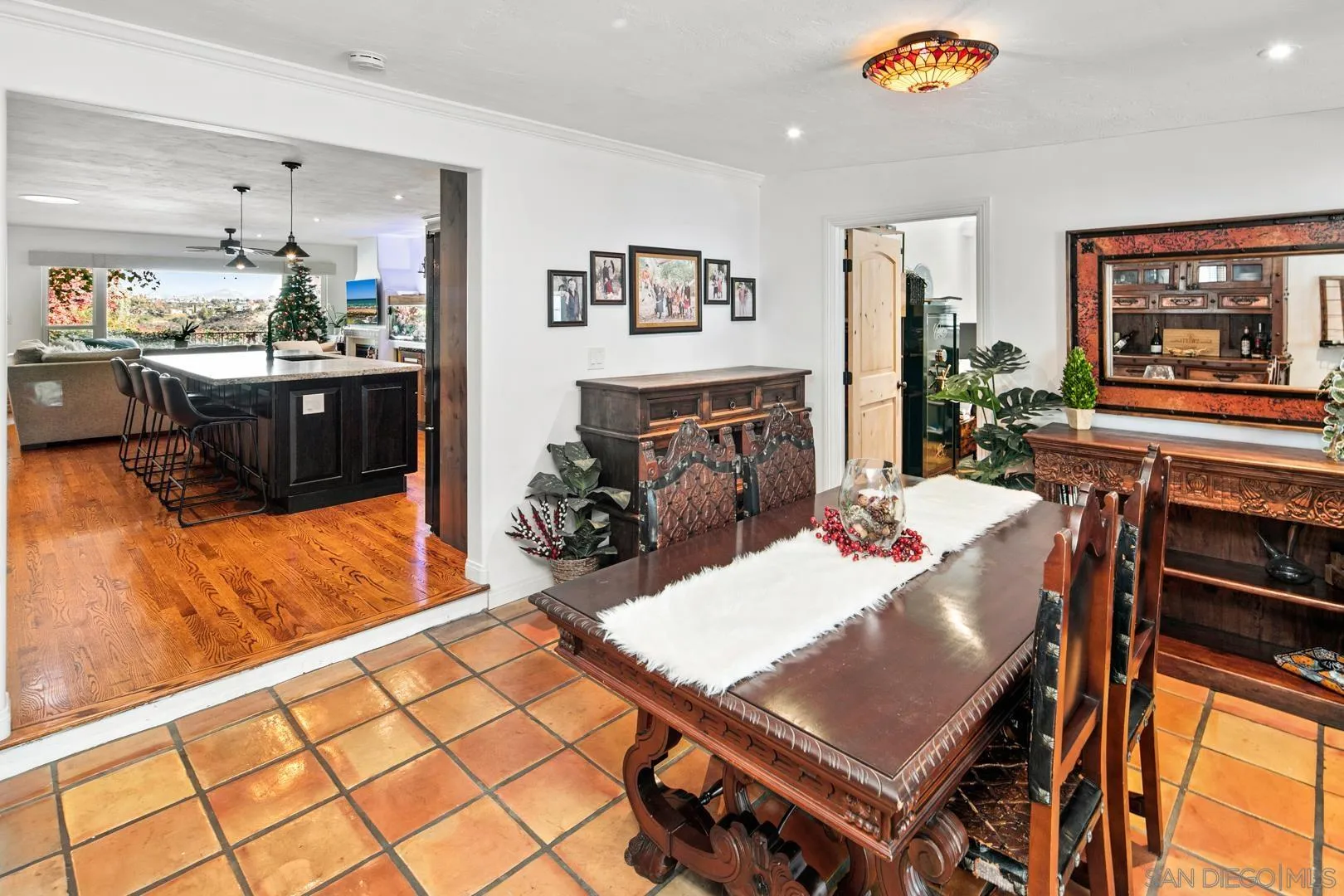 4195 Rochester Road San Diego, CA 92116 - Photo 25 of 39 a living room with furniture and a table