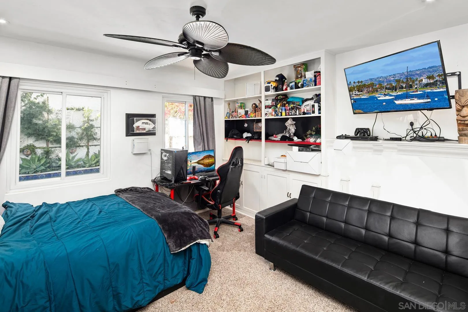 4195 Rochester Road San Diego, CA 92116 - Photo 32 of 39 a bedroom with a bed furniture and window