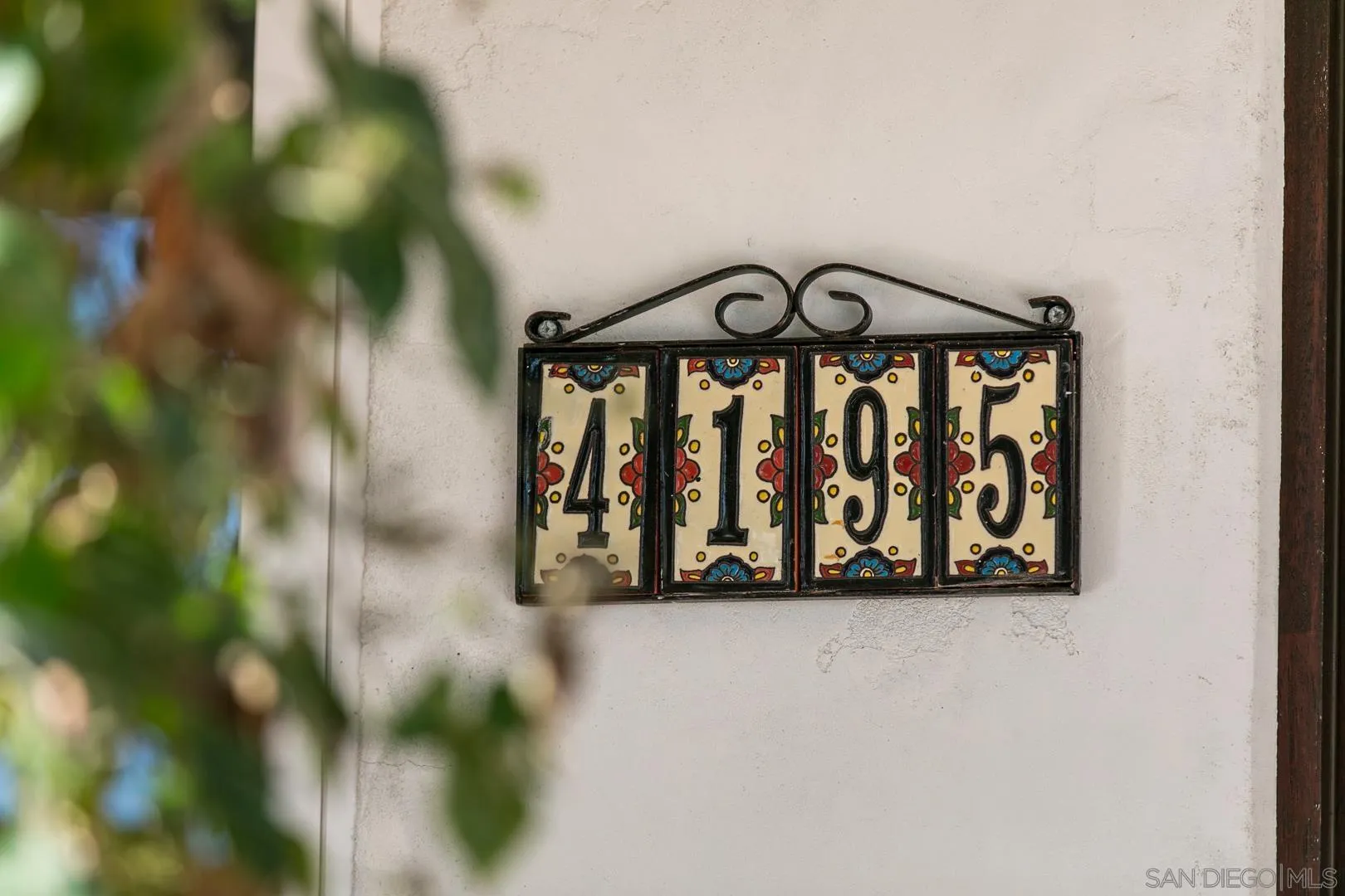4195 Rochester Road San Diego, CA 92116 - Photo 38 of 39 a view of a wooden door