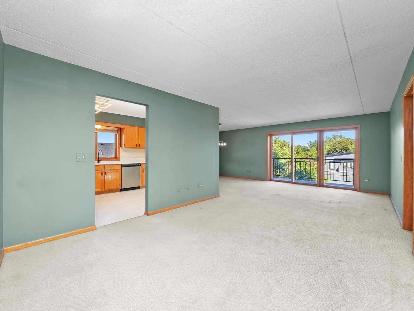 5360 North Lowell Avenue, Unit 404 Chicago, IL 60630 - Photo 6 of 18