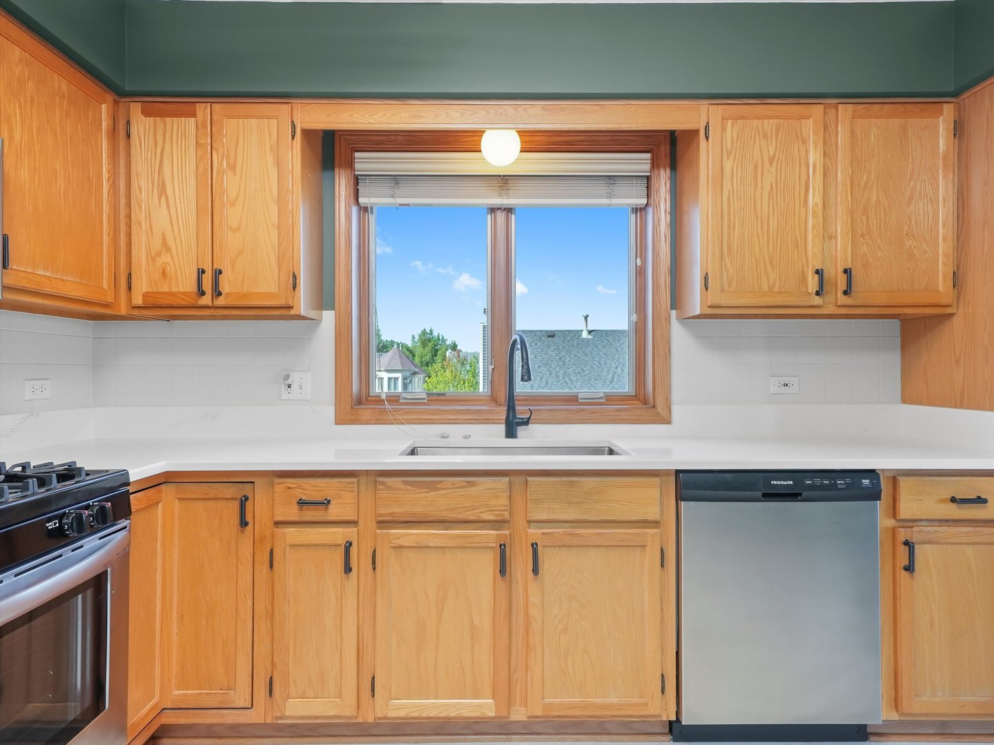 5360 North Lowell Avenue, Unit 404 Chicago, IL 60630 - Photo 8 of 18