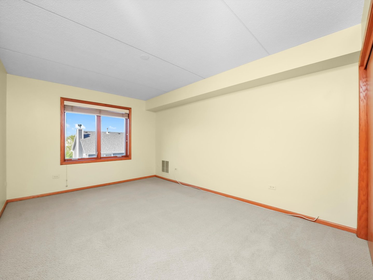 5360 North Lowell Avenue, Unit 404 Chicago, IL 60630 - Photo 10 of 18