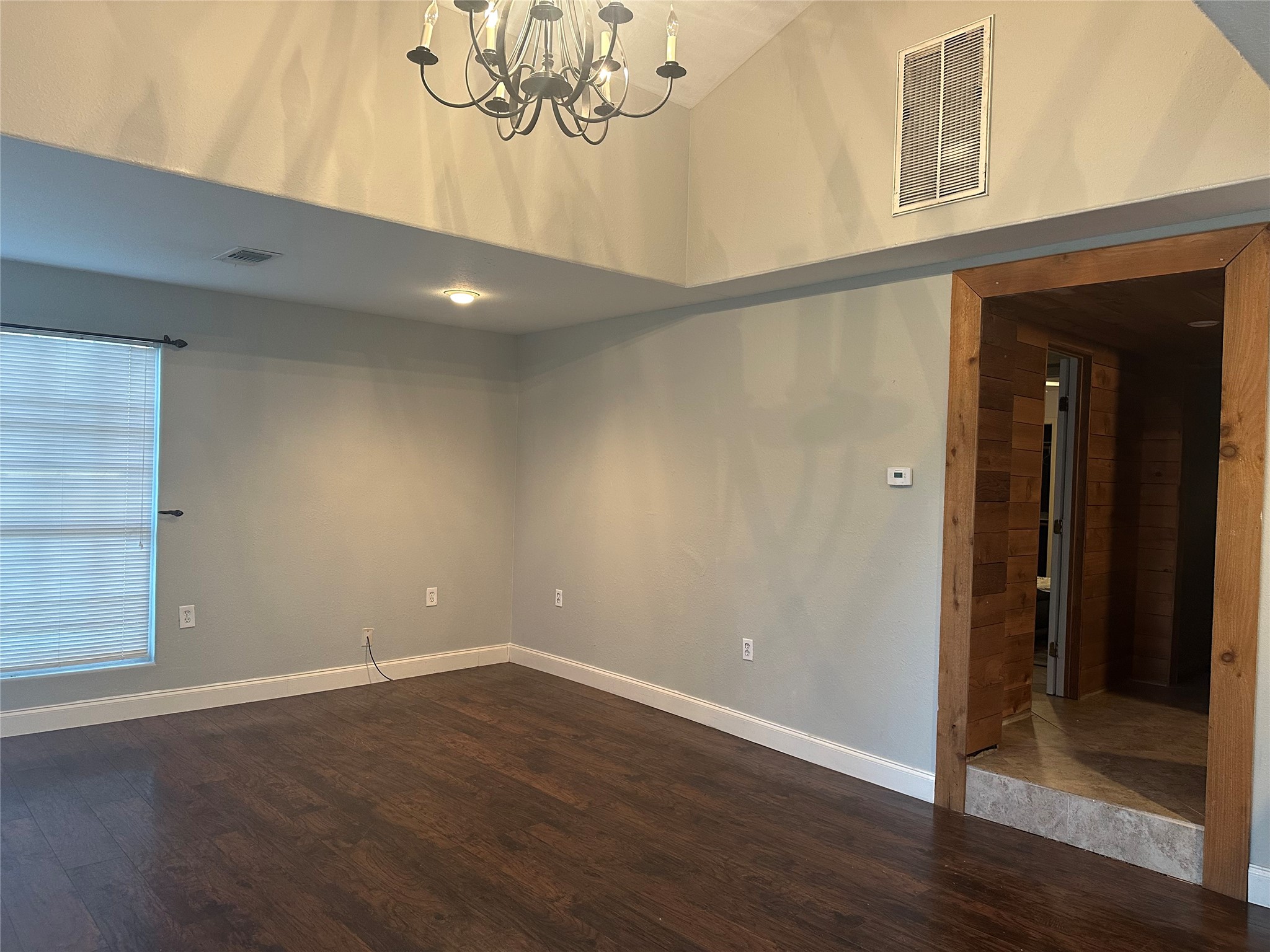 650 Our Road Shepherd, TX 77371 - Photo 3 of 19 Living room