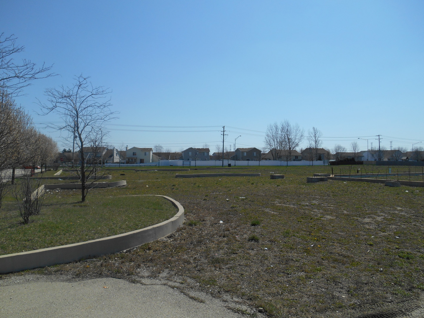 2301 South Drauden Road Plainfield, IL 60586 - Photo 2 of 5 a view of a lake