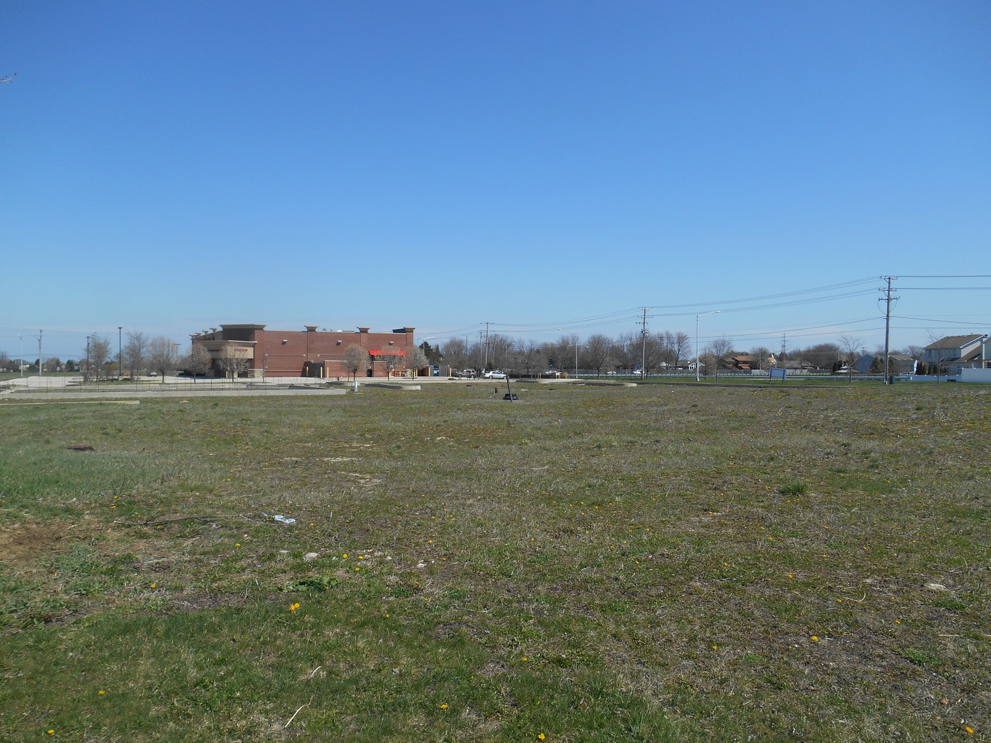 2301 South Drauden Road Plainfield, IL 60586 - Photo 4 of 5 a view of lawn chairs and yard