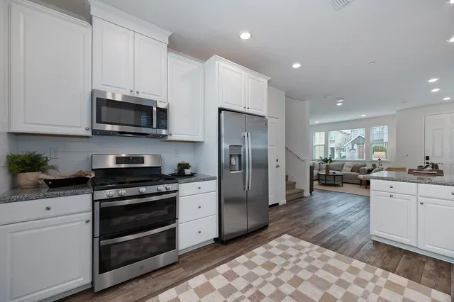 $525,000 | 1588 Parkside Way, Roseville, CA 95747