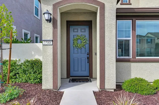 $525,000 | 1588 Parkside Way, Roseville, CA 95747