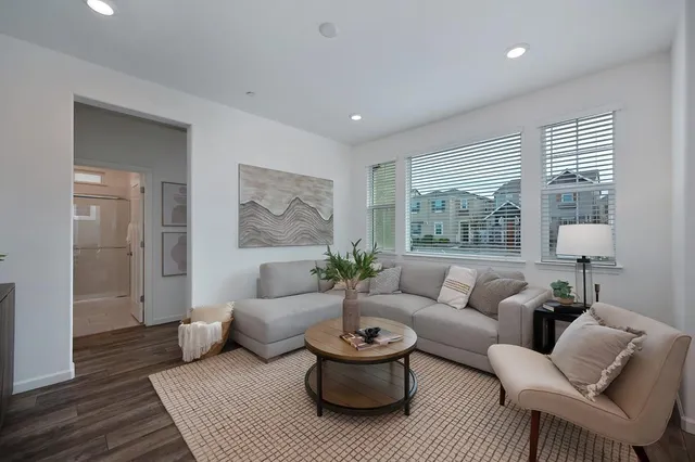 $525,000 | 1588 Parkside Way, Roseville, CA 95747