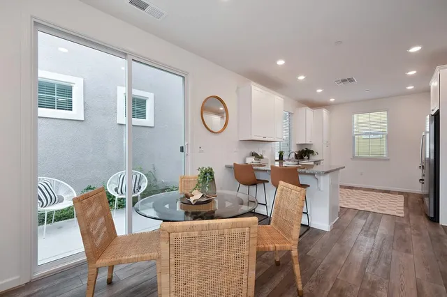 $525,000 | 1588 Parkside Way, Roseville, CA 95747