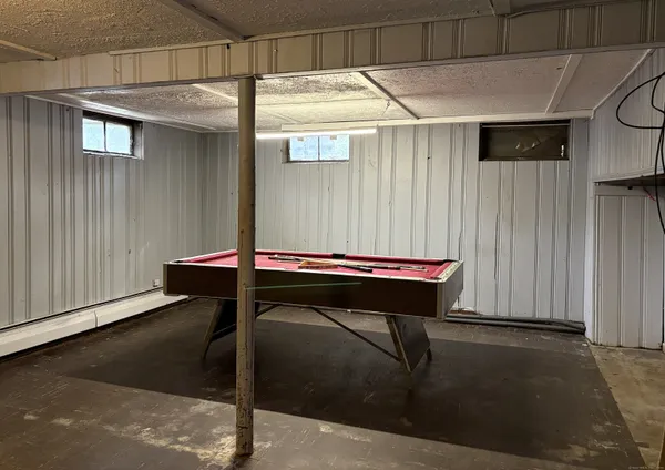 $2,600 | 21 David Street, Enfield, CT 06082