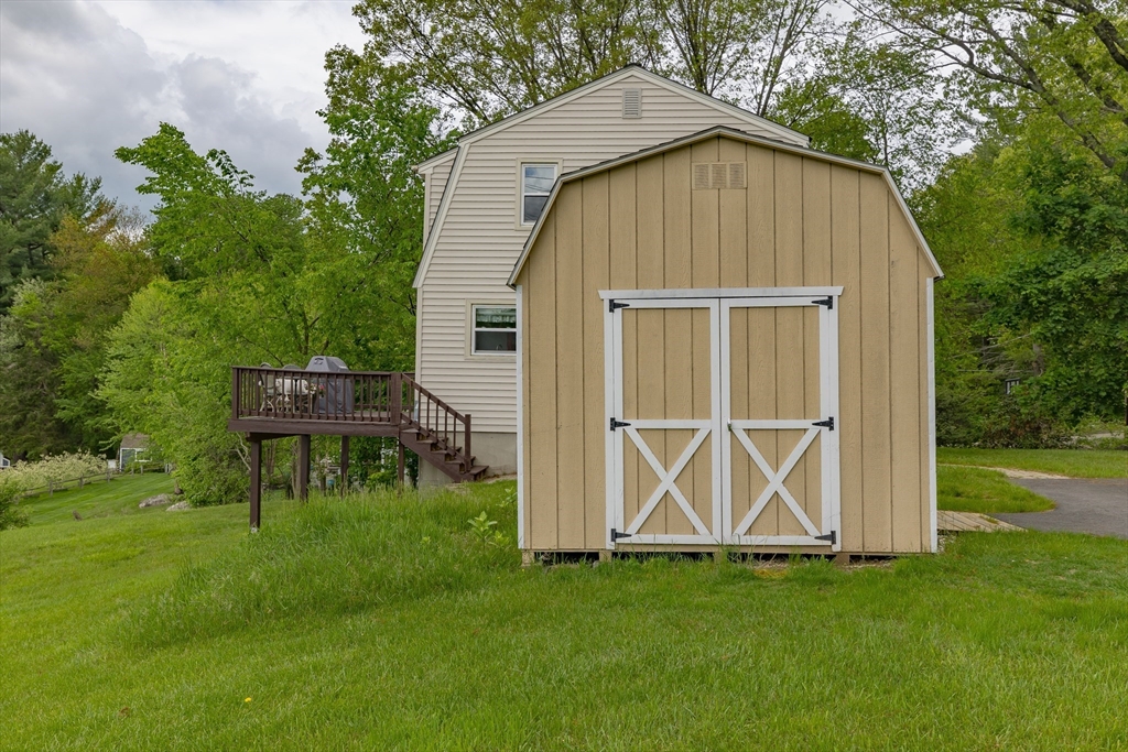 7 Adirondack Road Chelmsford, MA 01824 - Photo 25 of 31 a house view with a garden space