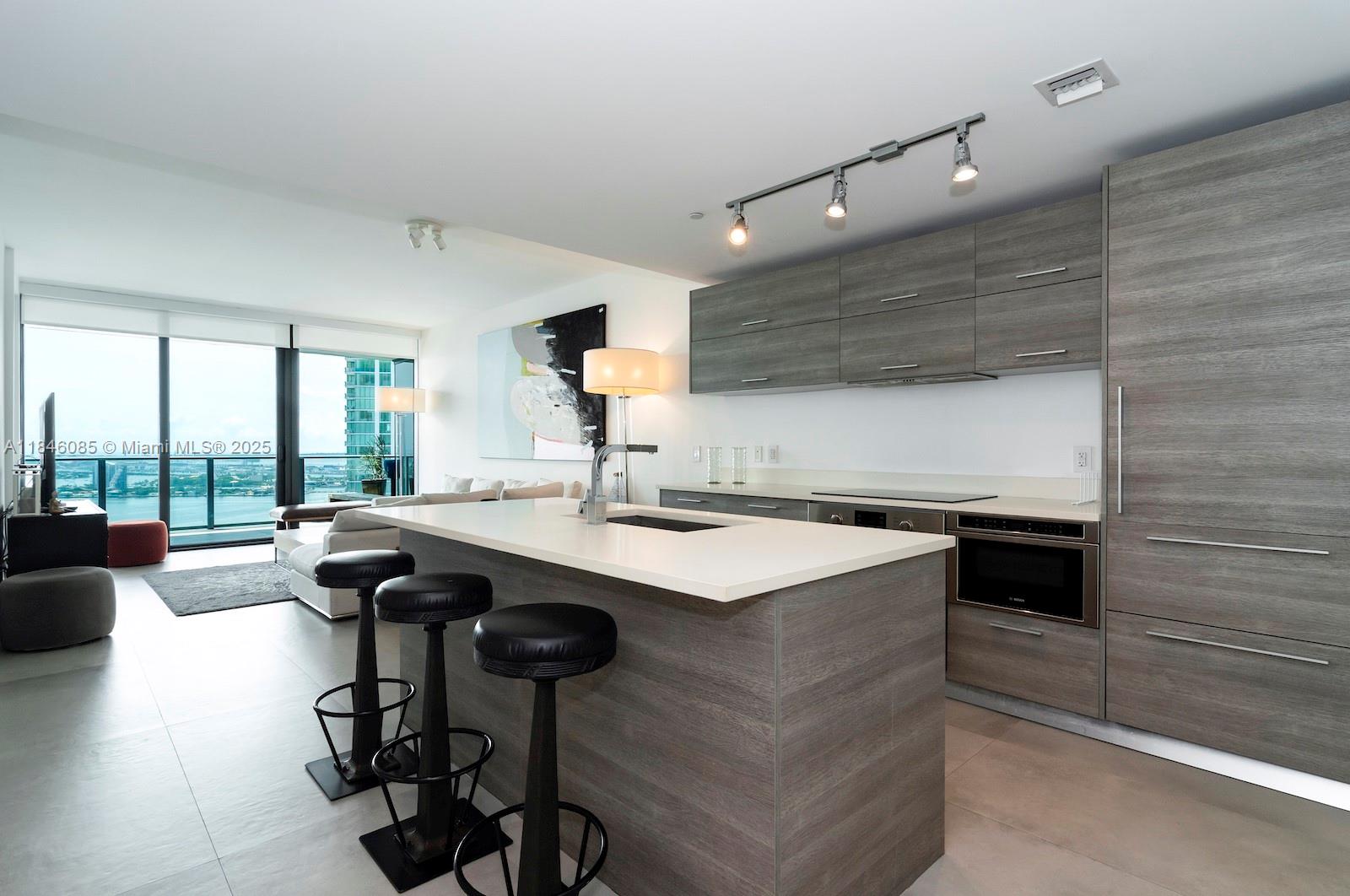 650 Northeast 32nd Street, Unit 4206 Miami, FL 33137 - Photo 12 of 37