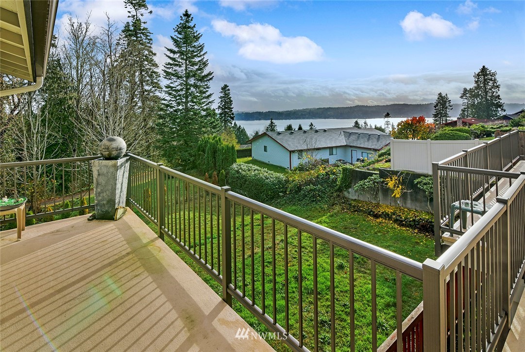 3212 Ridgeview Drive Northeast Bremerton, WA 98310 - Photo 17 of 25 Gallery Image 17