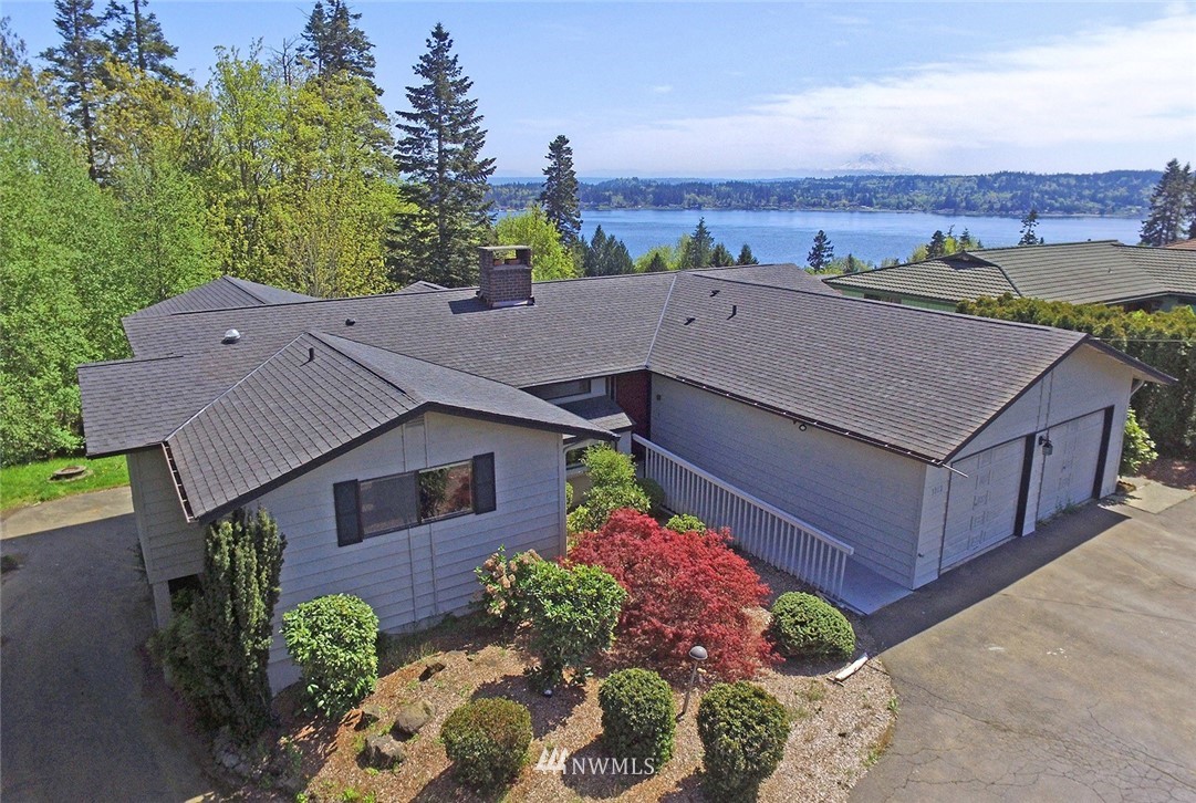 3212 Ridgeview Drive Northeast Bremerton, WA 98310 - Photo 3 of 25 Gallery Image 3