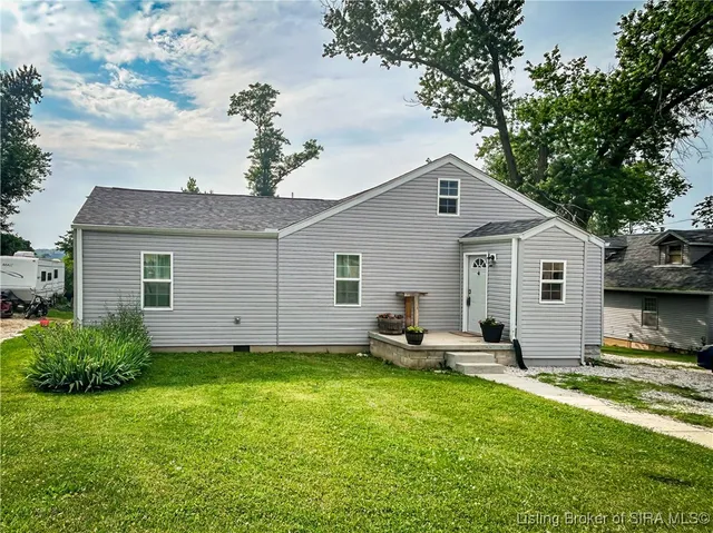 $190,000 | 613 North Gospel Street, Paoli, IN 47454