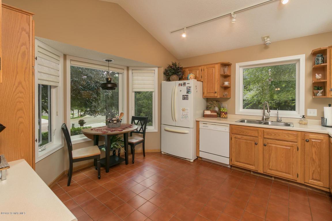 810 Bristol Lane Northeast Rochester, MN 55906 - Photo 11 of 44 Gallery Image 11