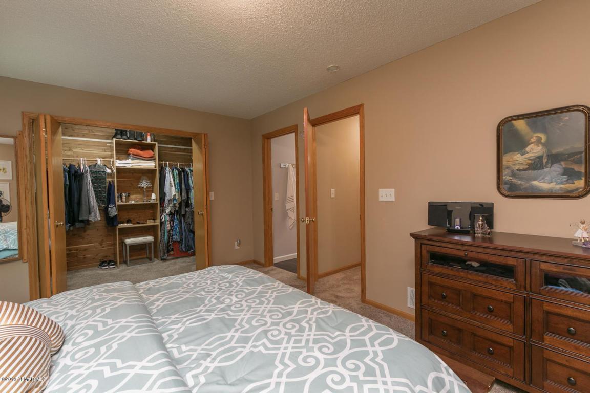 810 Bristol Lane Northeast Rochester, MN 55906 - Photo 17 of 44 Gallery Image 17