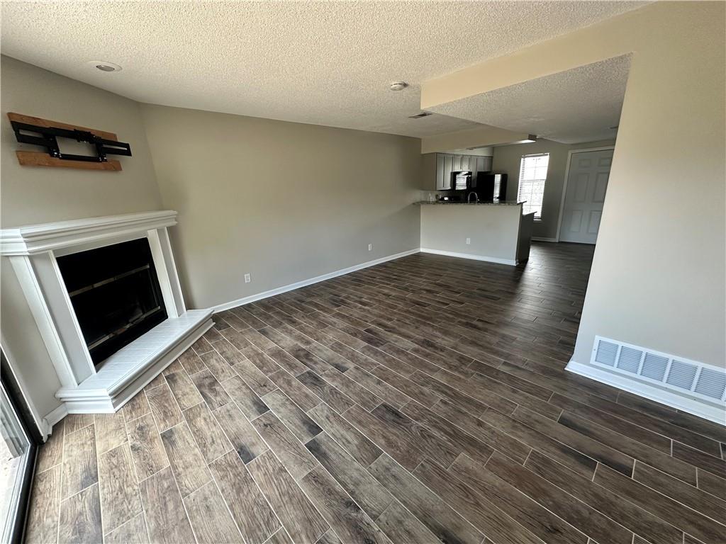 725 Southwest Liggett Road, Unit A Blue Springs, MO 64015 - Photo 8 of 9