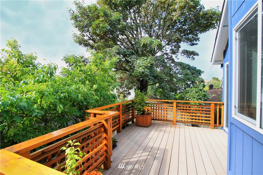 2317 North 56th Street Seattle, WA 98103 - Photo 18 of 21
