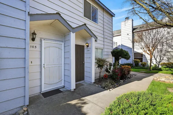 $176,999 | 8264 Center Parkway, Unit 104, Sacramento, CA 95823