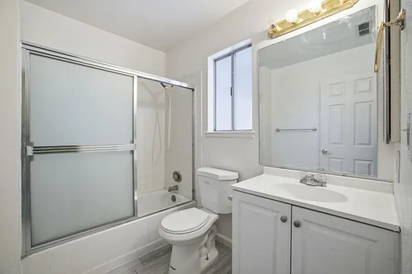 $176,999 | 8264 Center Parkway, Unit 104, Sacramento, CA 95823