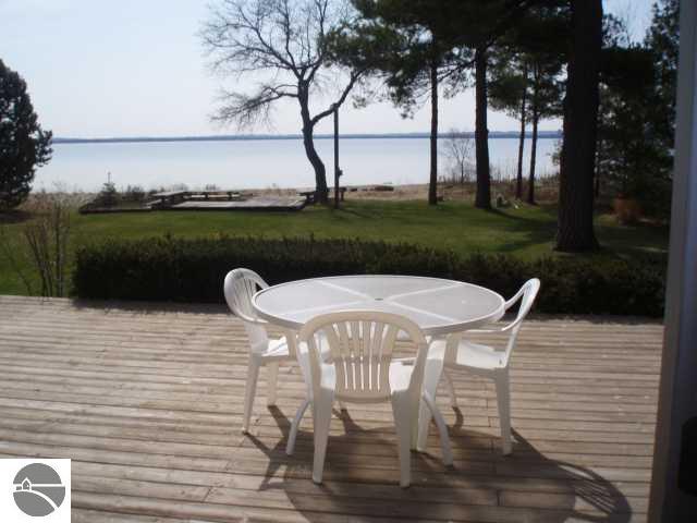 6735 Deepwater Point Road Williamsburg, MI 49690 - Photo 9 of 22 1725341-8.JPG