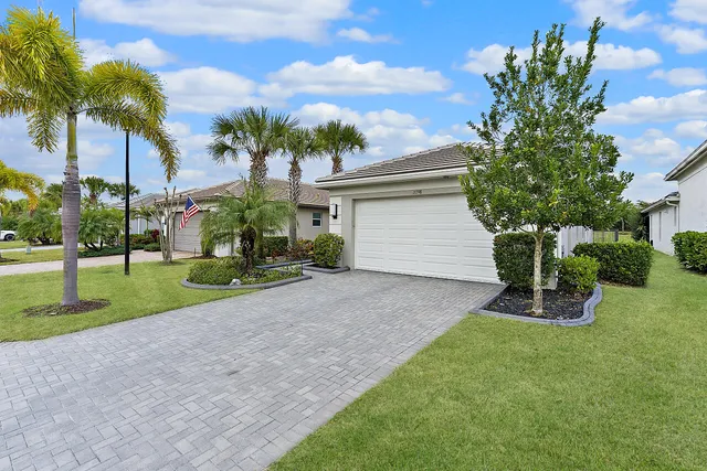 $625,000 | 11798 Southwest Waterford Isle Way, Port St. Lucie, FL 34987