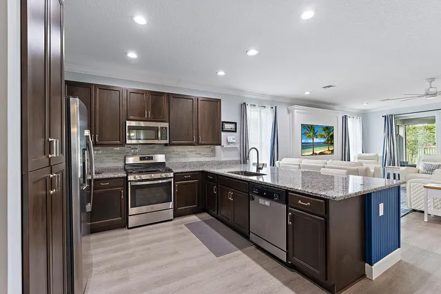 $625,000 | 11798 Southwest Waterford Isle Way, Port St. Lucie, FL 34987