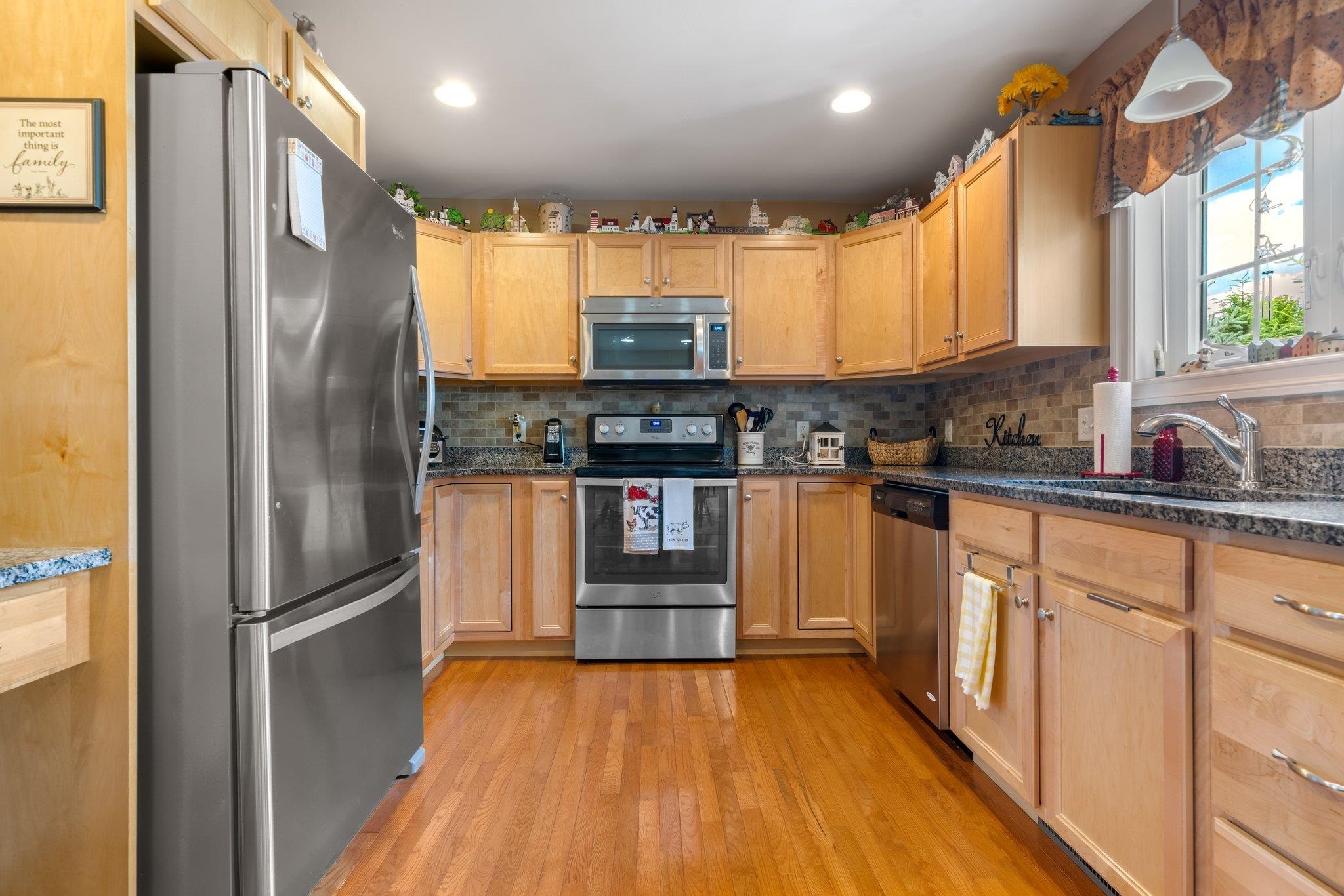 3 Elystan Circle, Unit 3 Nashua, NH 03064 - Photo 37 of 37