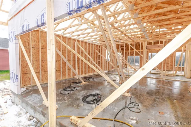 $299,900 | 510 East 15th Street, Eldon, MO 65026