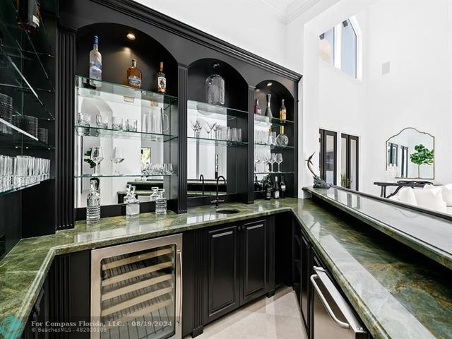 $6,250,000 | 2524 Northeast 27th Street, Lighthouse Point, FL 33064