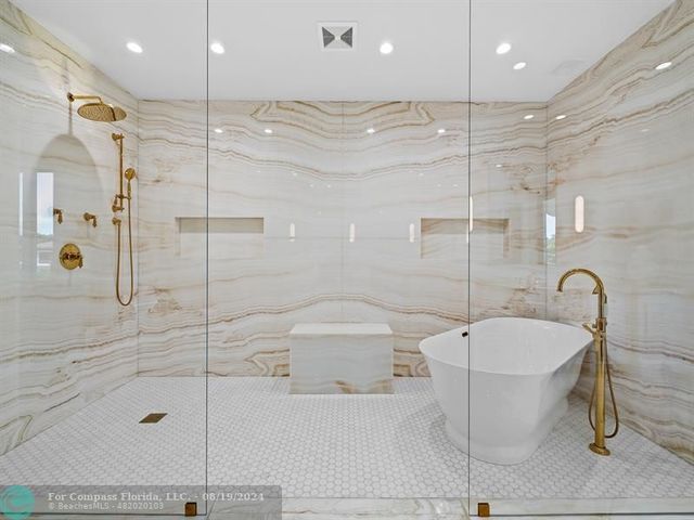 $6,250,000 | 2524 Northeast 27th Street, Lighthouse Point, FL 33064