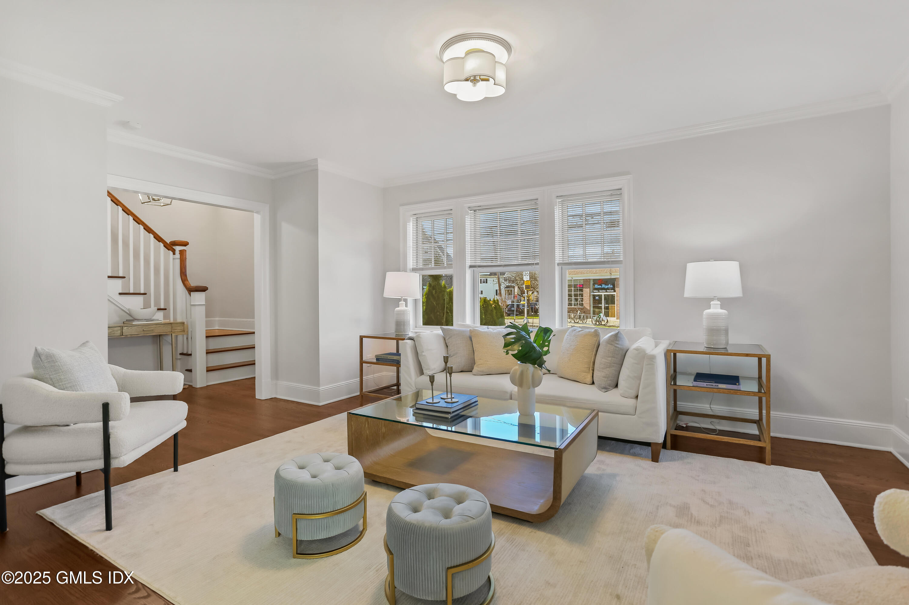 151 Hamilton Avenue Greenwich, CT 06830 - Photo 4 of 23 Living Room