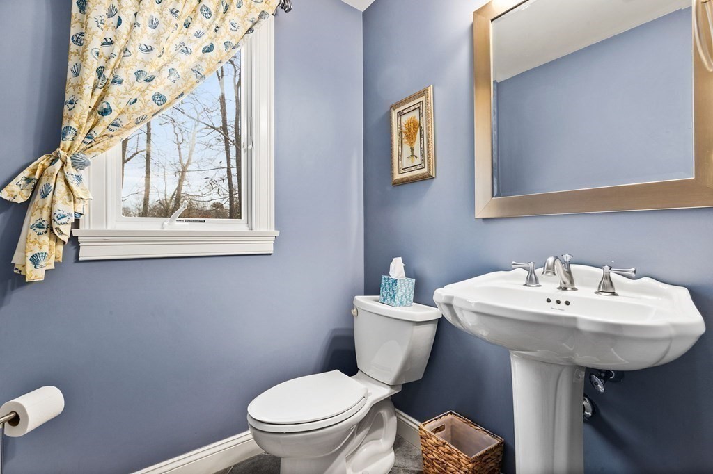 320 Gannett Road Scituate, MA 02066 - Photo 17 of 32 Gallery Image 17