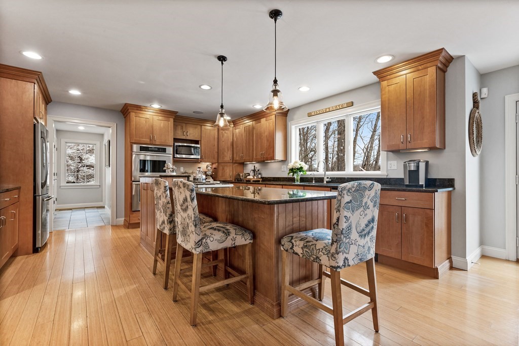 320 Gannett Road Scituate, MA 02066 - Photo 10 of 32 Gallery Image 10