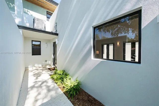 $1,137,000 | 1076 Northwest 55th Street, Miami, FL 33127