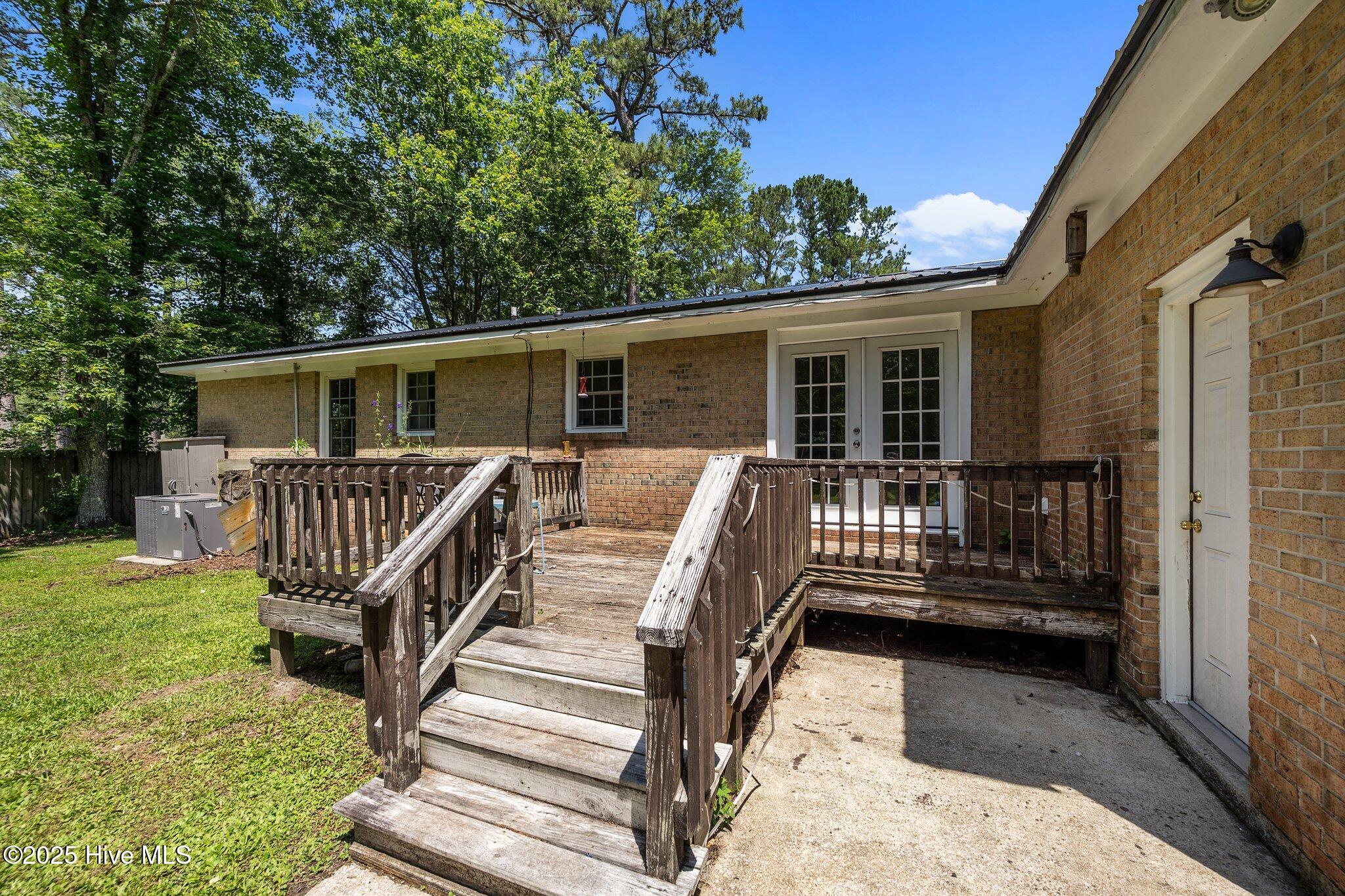1193 Ramsey Road Jacksonville, NC 28546 - Photo 38 of 47 38-web-or-mls-08