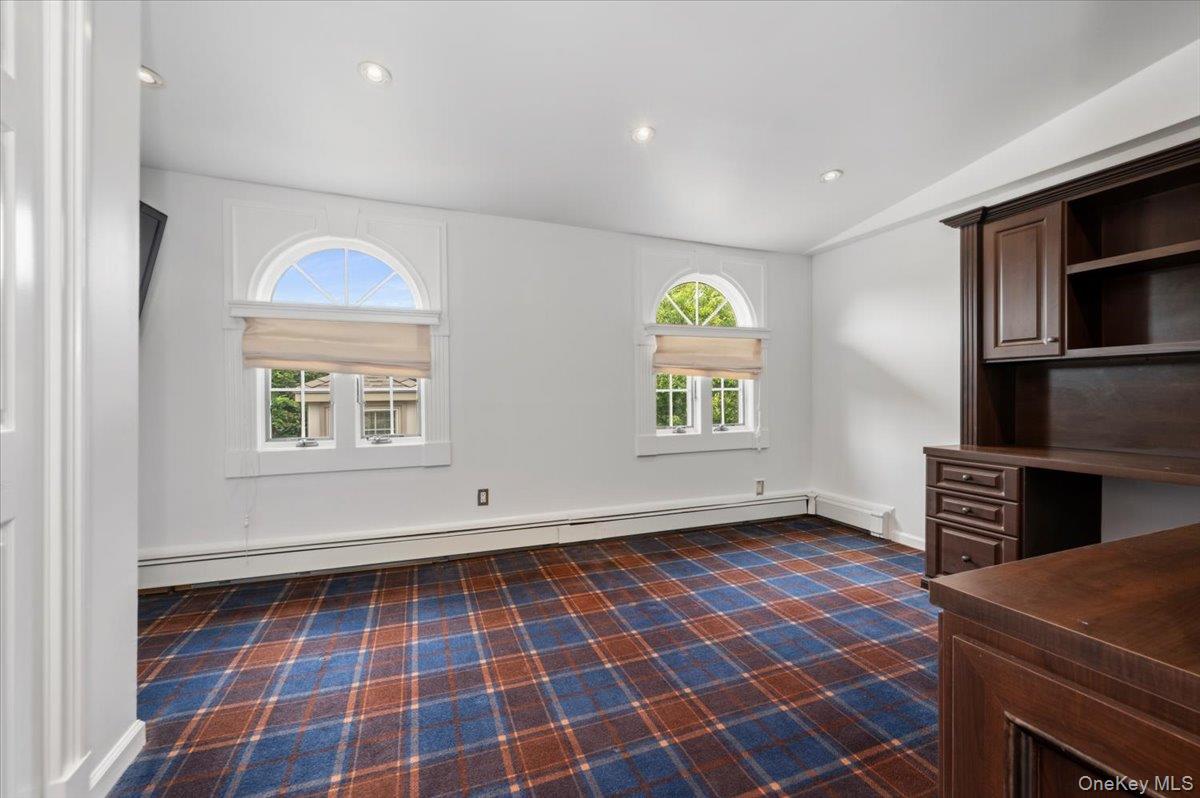 47 Shoreham Road Massapequa, NY 11758 - Photo 19 of 31