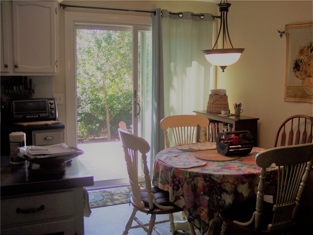 44 Fales Road Bristol, RI 02809 - Photo 5 of 19