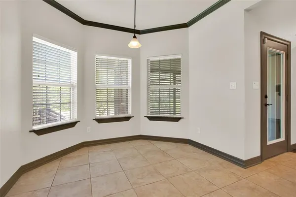 $345,500 | 2111 Renaissance Drive, Denison, TX 75020