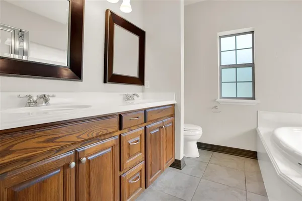 $345,500 | 2111 Renaissance Drive, Denison, TX 75020