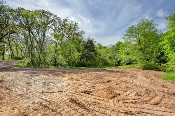 $345,500 | 2111 Renaissance Drive, Denison, TX 75020