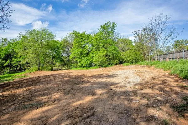 $345,500 | 2111 Renaissance Drive, Denison, TX 75020