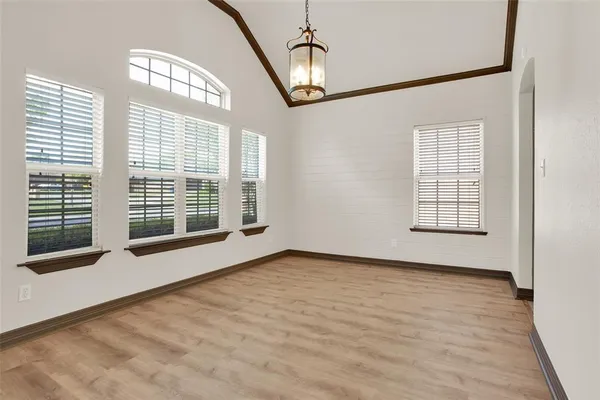 $345,500 | 2111 Renaissance Drive, Denison, TX 75020