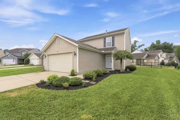 $300,000 | 5806 Hall Court, Loveland, OH 45140