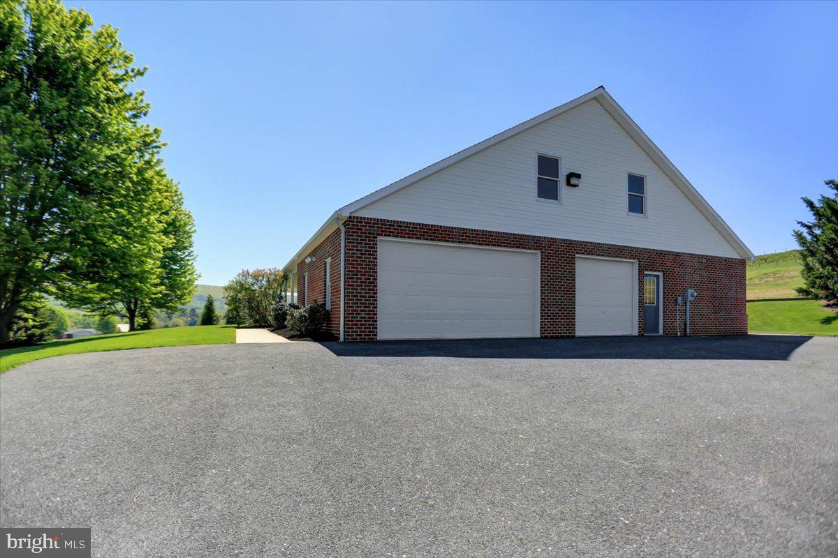 6100 Hess Benedict Road Waynesboro, PA 17268 - Photo 48 of 59 3 car garage