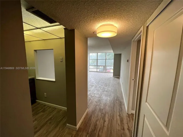 $1,800 | 210 172nd Street, Unit 234, Sunny Isles Beach, FL 33160