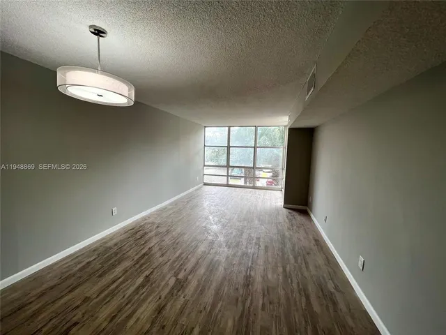 $1,800 | 210 172nd Street, Unit 234, Sunny Isles Beach, FL 33160