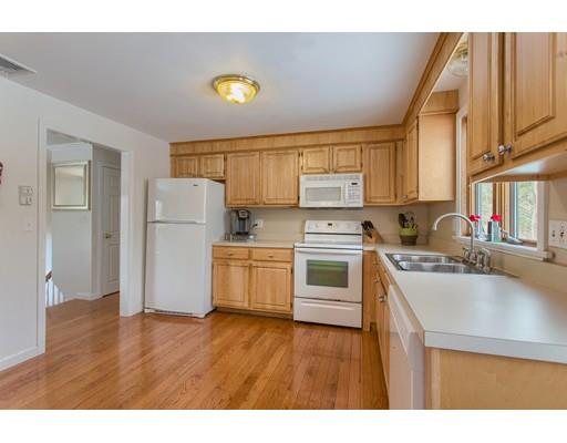 127 Stacey Road Marlborough, MA 01752 - Photo 8 of 30 Gallery Image 8